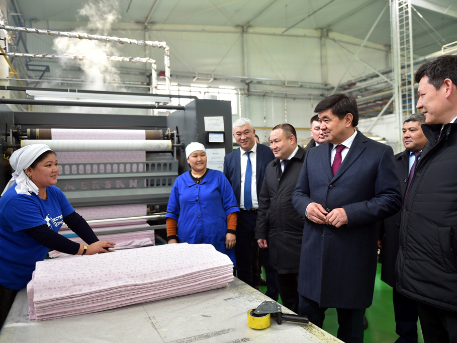 Textile factory in Tokamak, Kyrgyzstan (2)