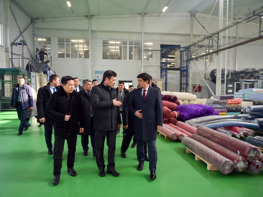 Textile factory in Tokamak, Kyrgyzstan (5)